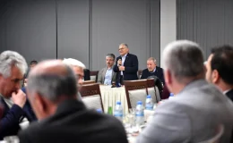 Kayseri Büyükşehir Belediye Başkanı Dr. Memduh Büyükkılıç, Meclis Üyeleri ile Buluştu