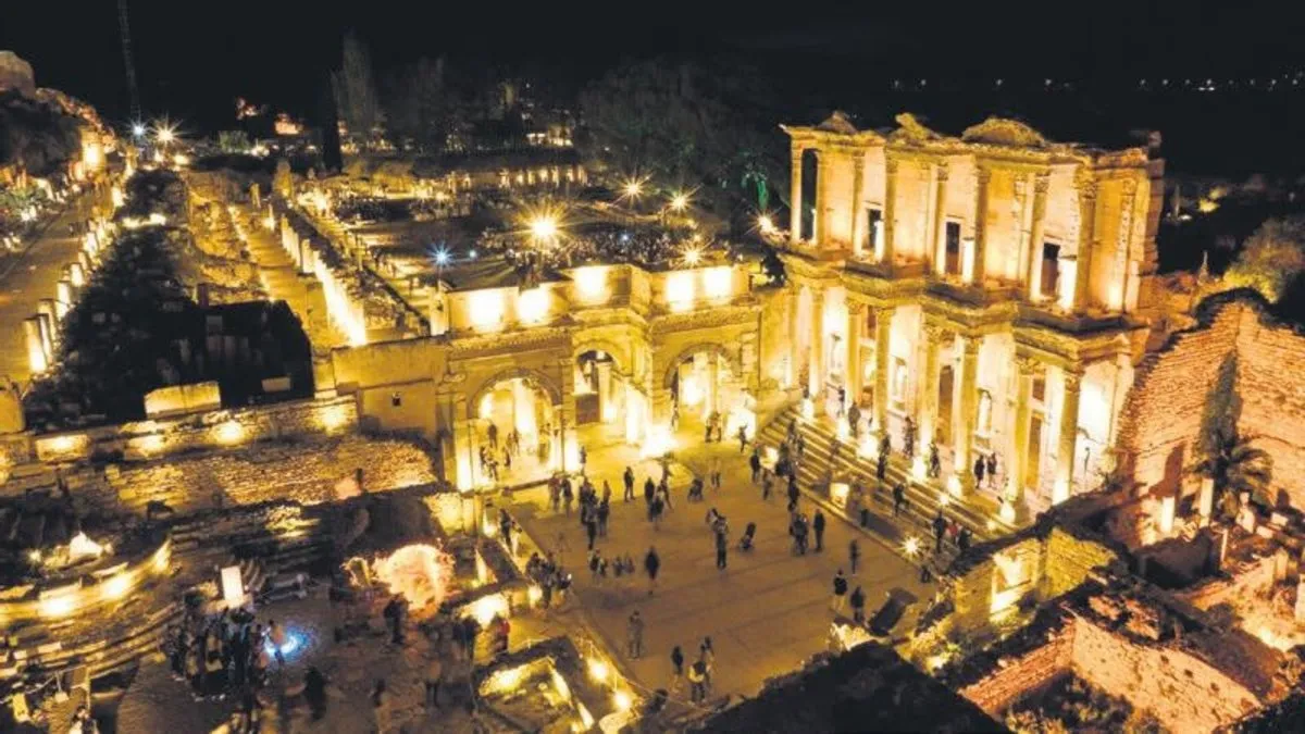 Gece müze gezmeyi sevdik