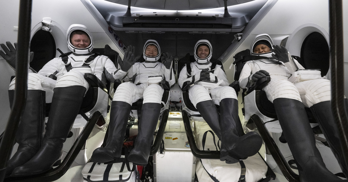 NASA’nın Crew-8 misyonu kapsamında uzaya gönderilen mürettebat dünyaya döndü