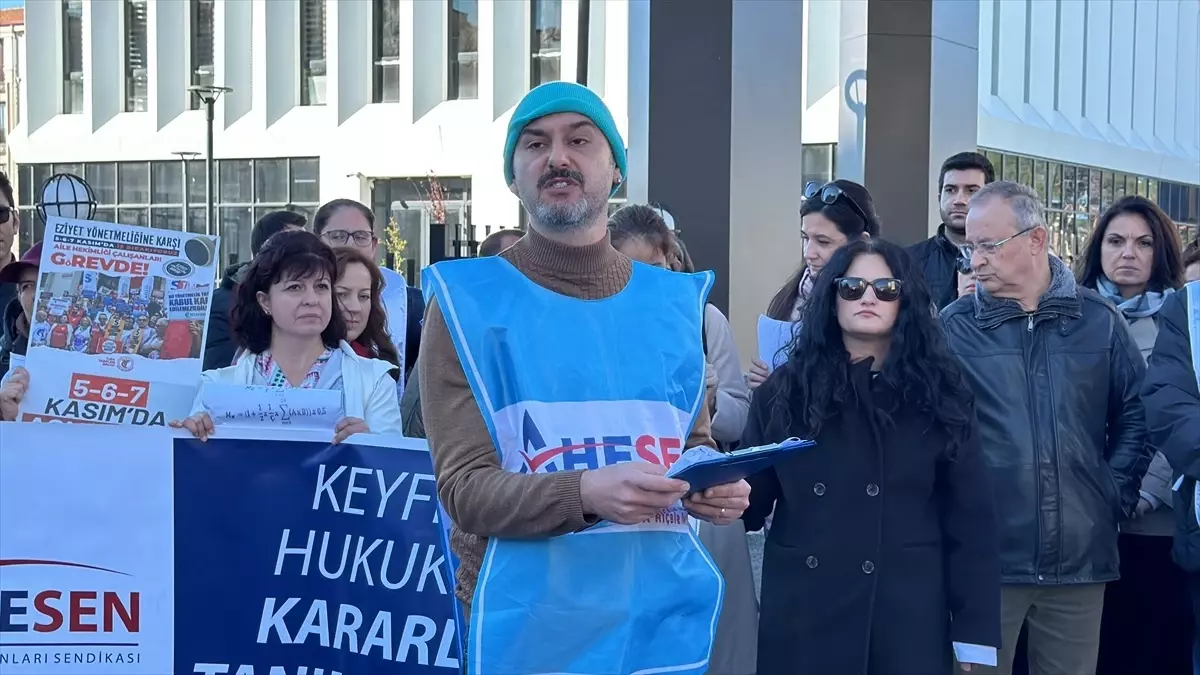 Vize Kaymakamı Kızılay’ı Ziyaret Etti